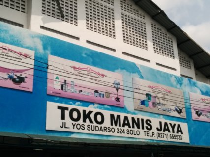 Review Toko Manis Jaya Solo
